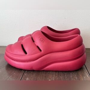 UGG Sport Yeah Platform Clogs Red Womens size 9